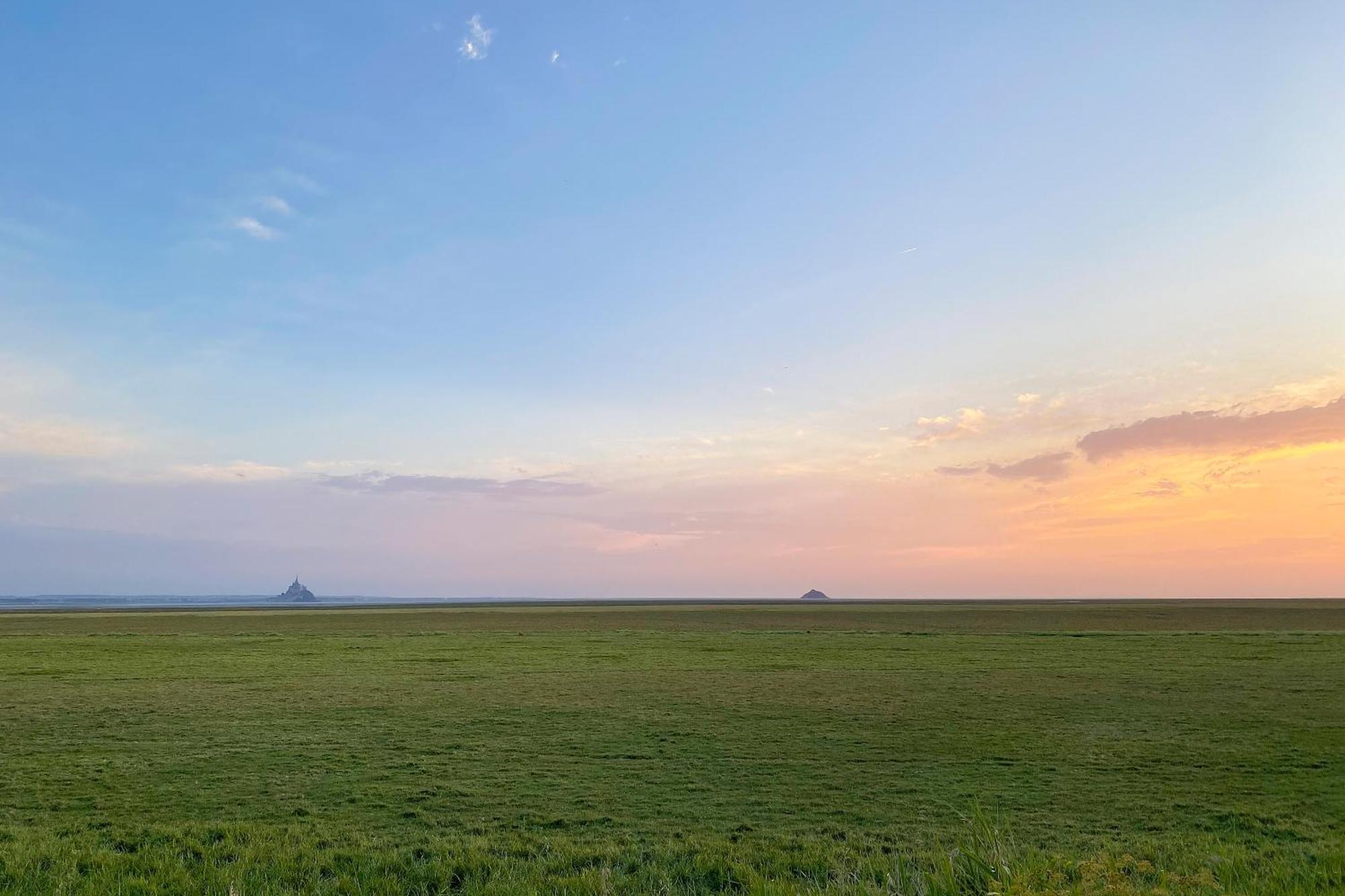 Entre Mont St Michel Et Merveille Vains Exteriör bild
